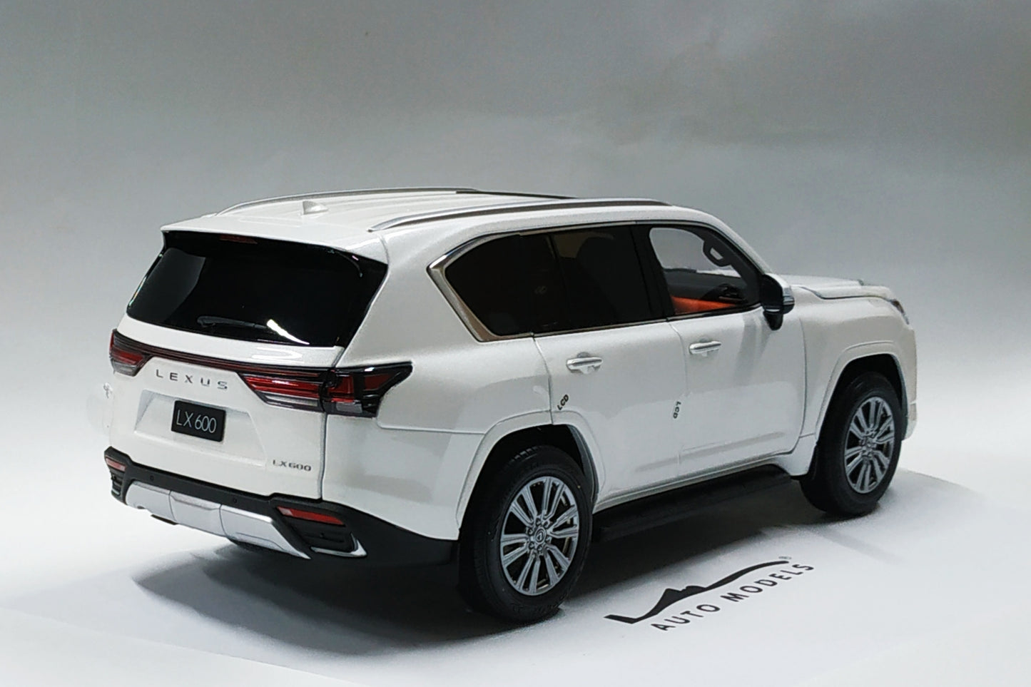 LCD Models Lexus LX600-White