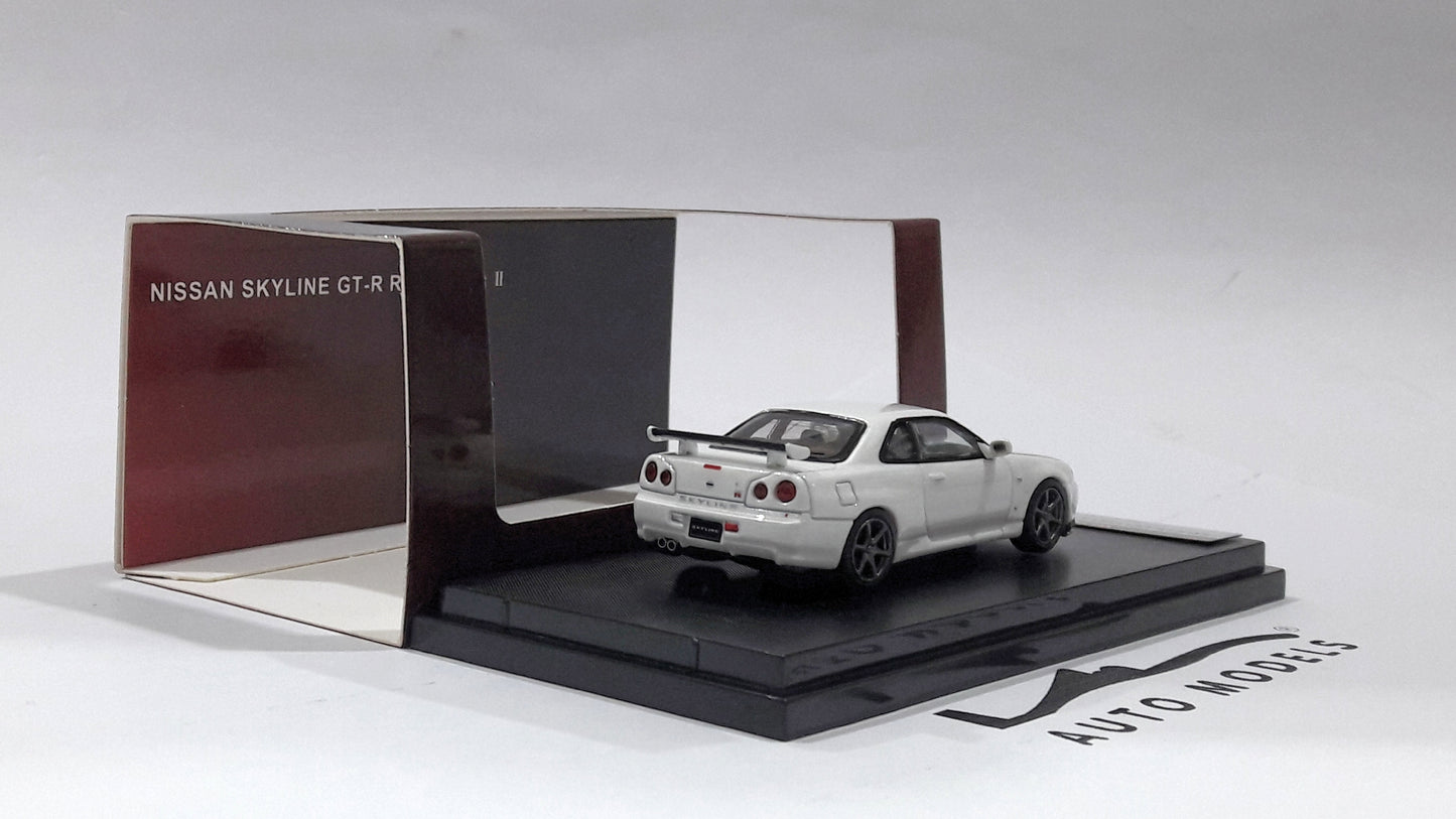 Motorhelix Nissan Skyline GT-R R34 V Spec II White Pearl