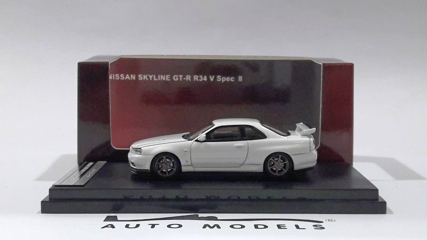 Motorhelix Nissan Skyline GT-R R34 V Spec II White Pearl