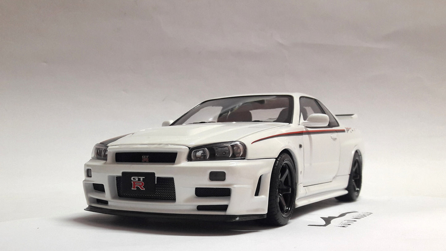 Motorhelix Nissan R34 CRS White