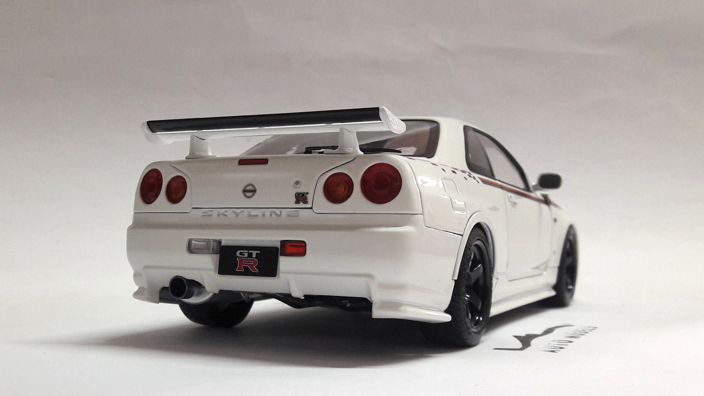 Motorhelix Nissan R34 CRS White