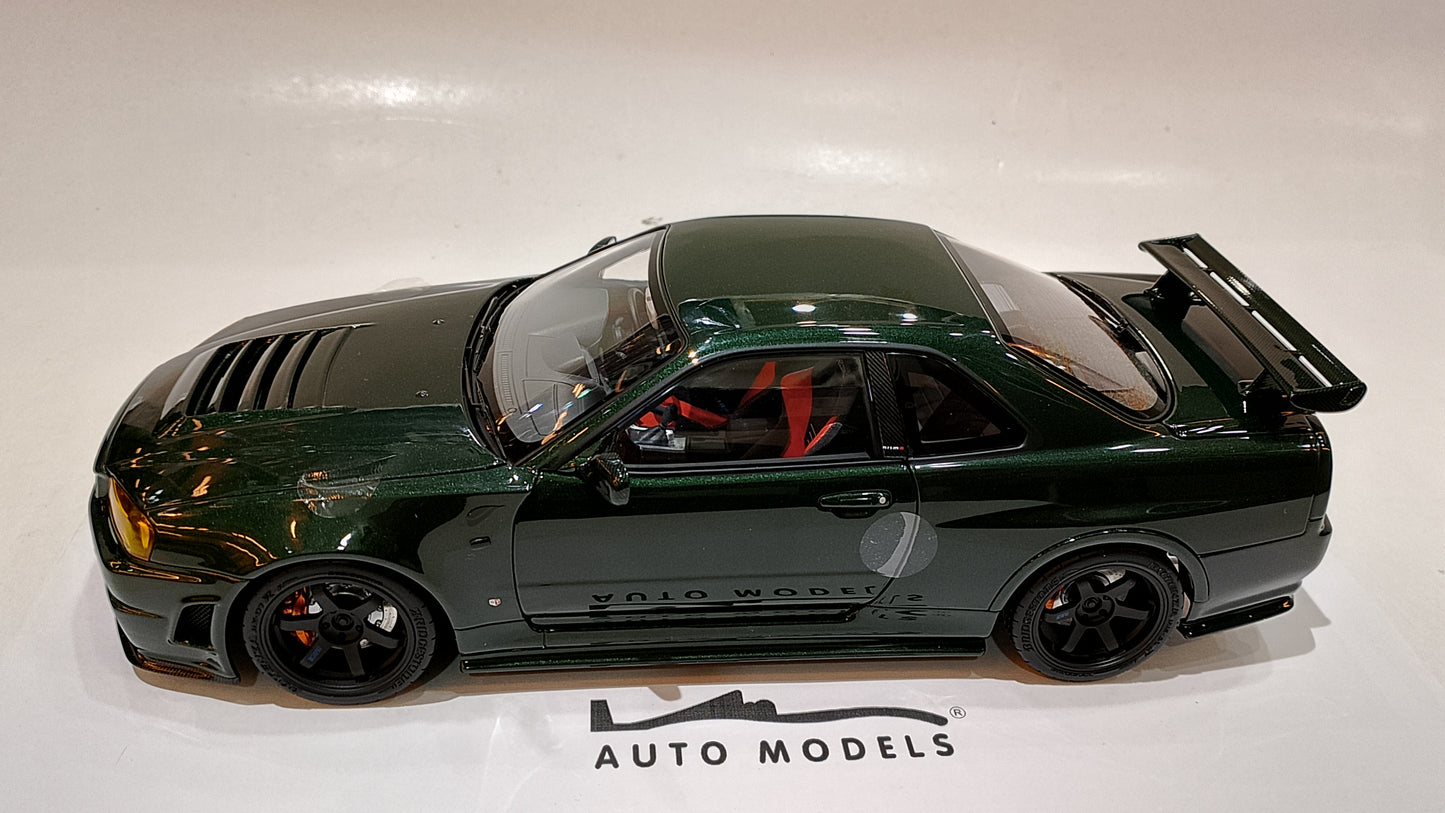 Motorhelix Nissan GTR R34 CSR Dark Green w/ Engine Display