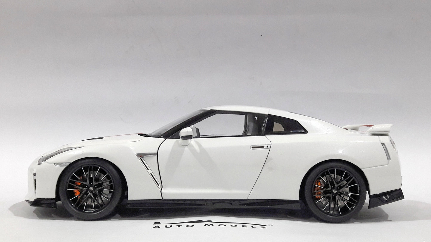 Motorhelix Nissan GTR R35 50th Anniversary White