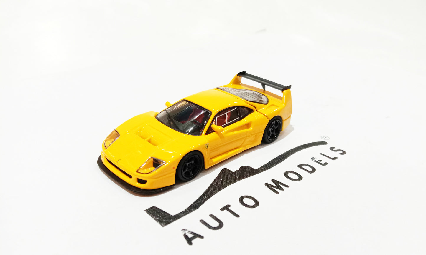 Stance Hunter Ferrari F40 Yellow