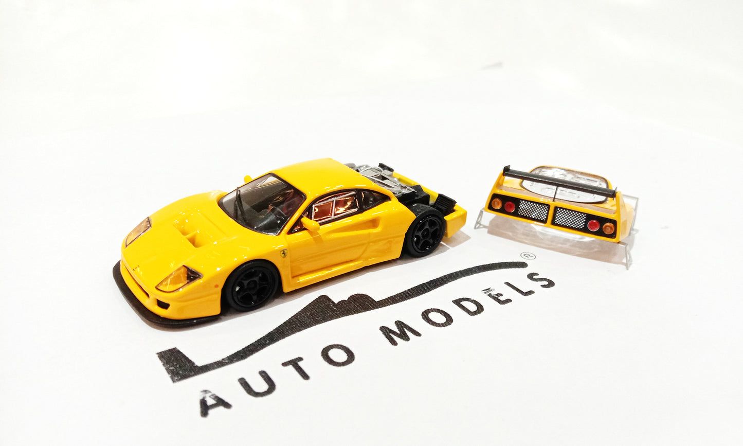 Stance Hunter Ferrari F40 Yellow