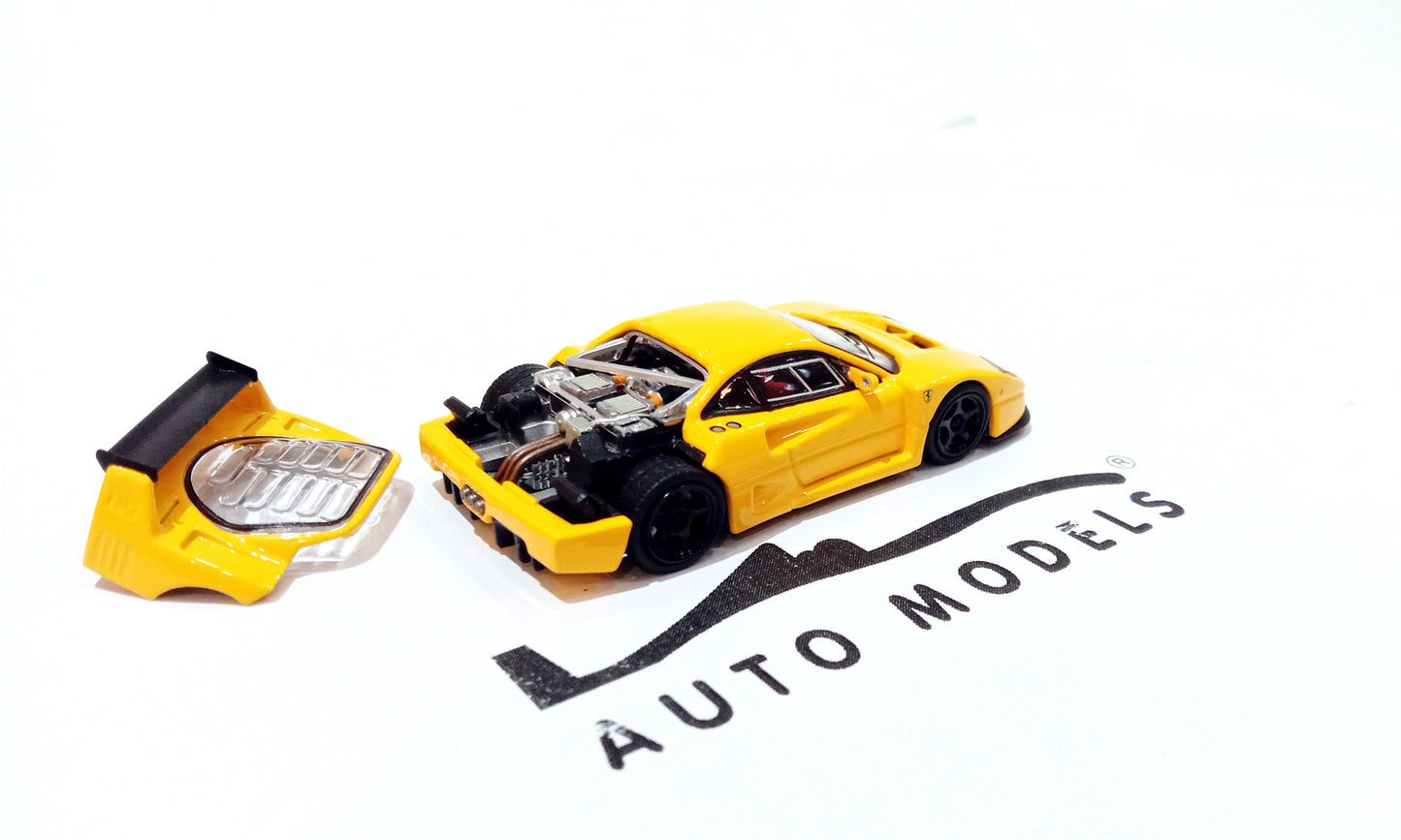 Stance Hunter Ferrari F40 Yellow