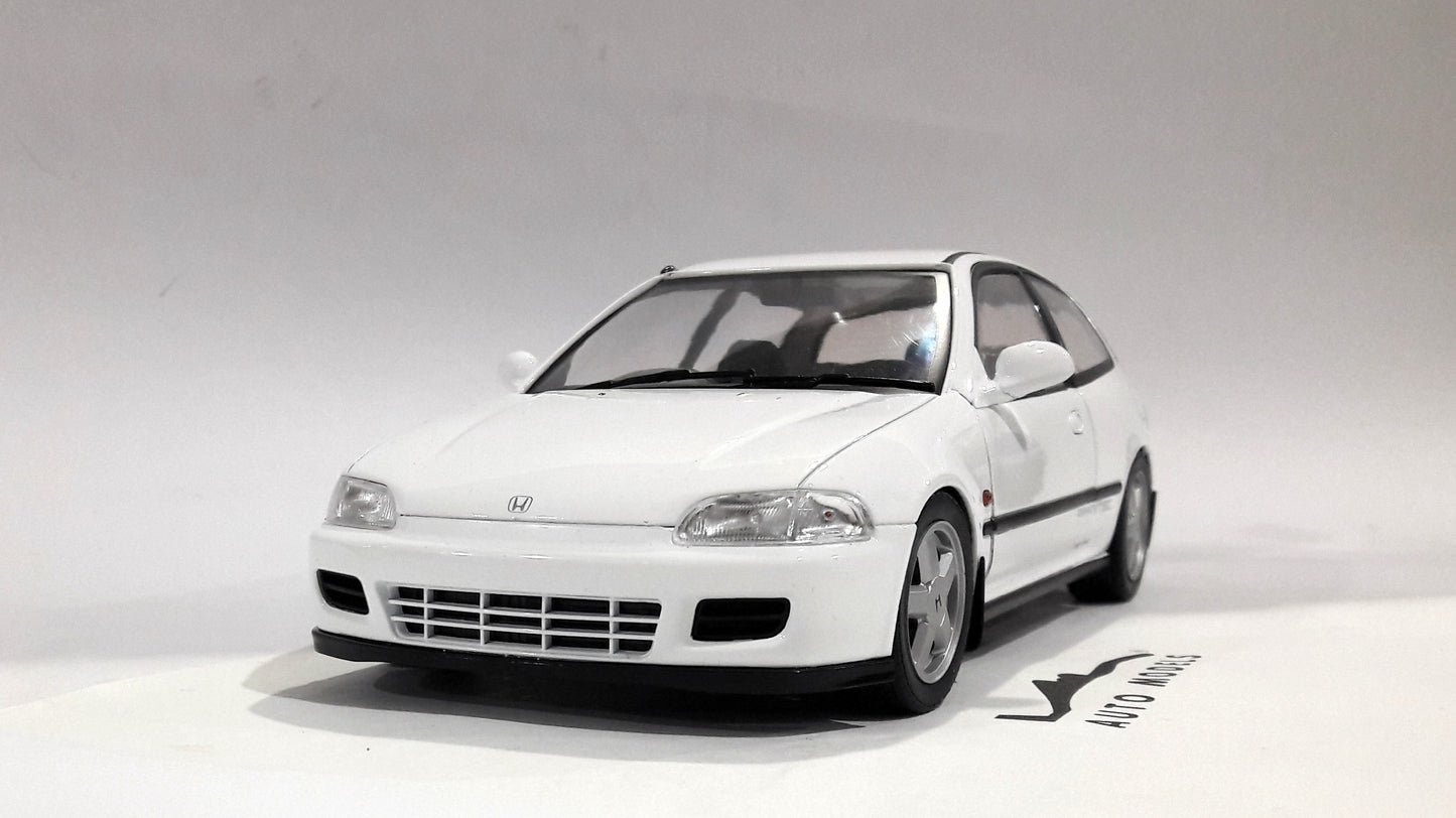 1/18 Solido Honda Civic EG6 Frost White 1991