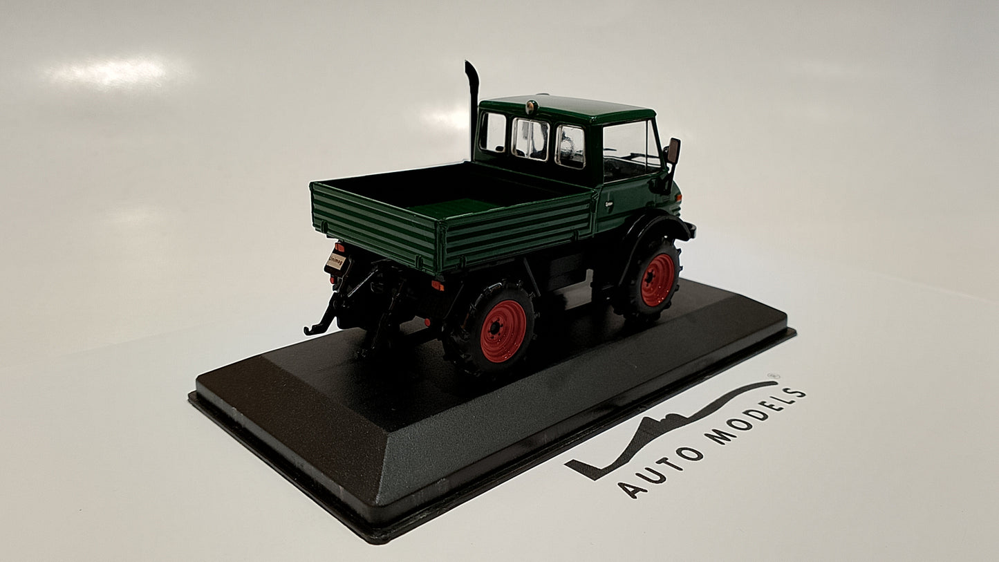 White Box Mercedes Unimog 406 Dark Green