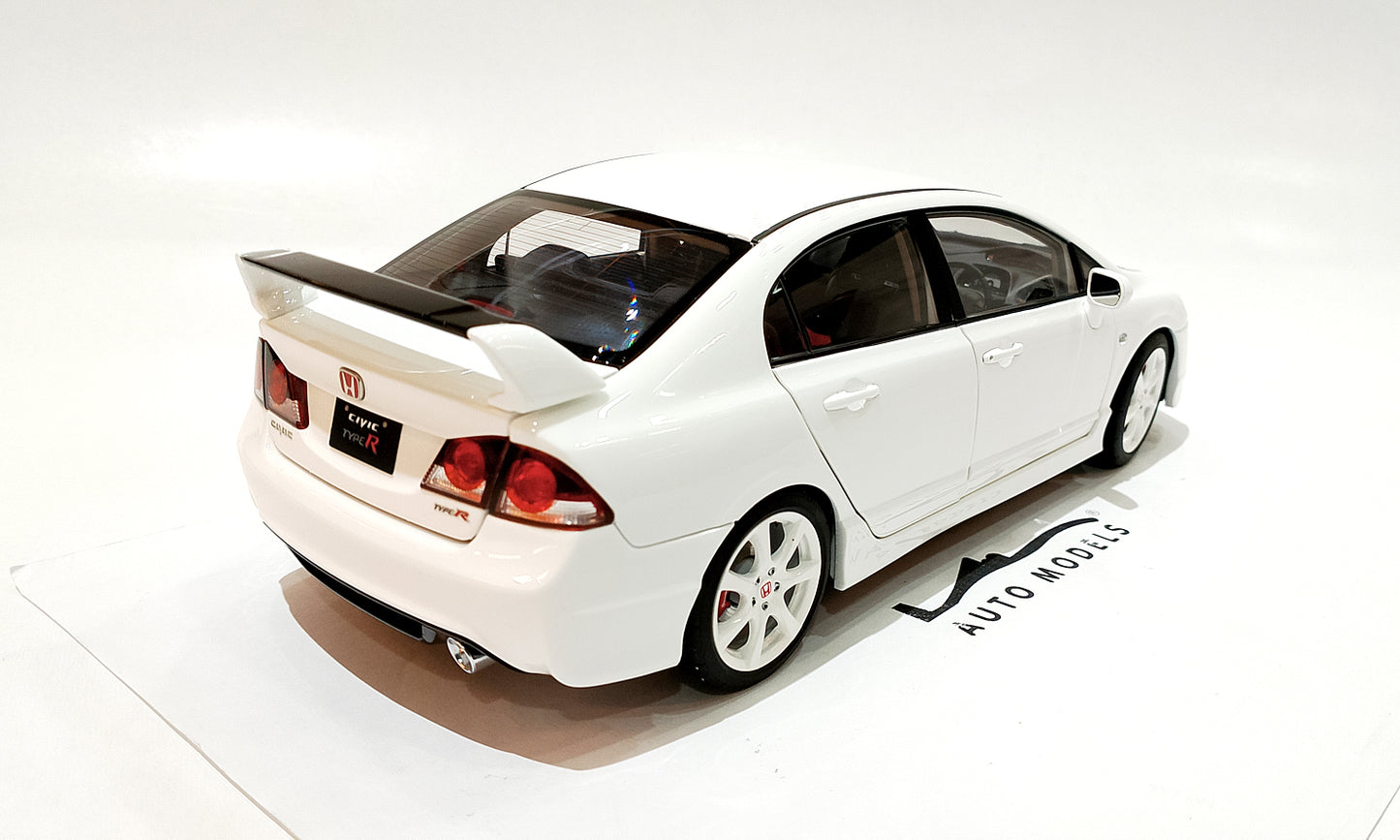 Well Honda Civic Type-R FD2 White