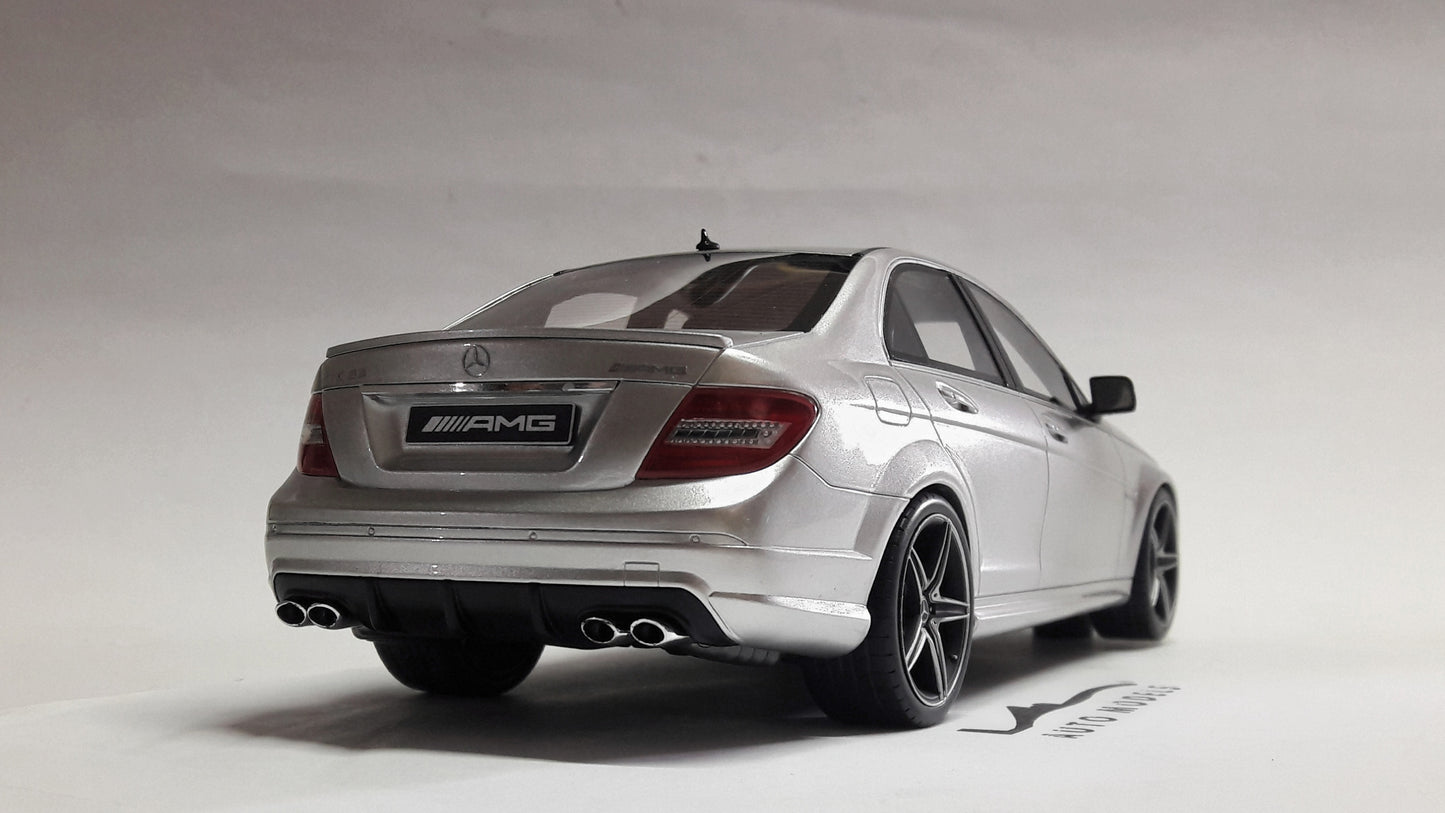 Mercedes Benz C63 AMG Saloon Silver 2007