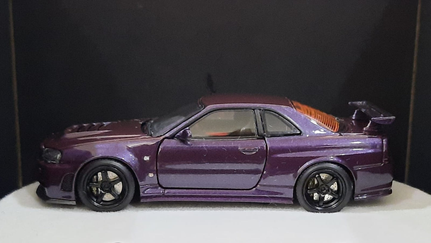 1/64 PGM Nissan R34 Z-Tune Midnight Purple (Luxury Round Stand)