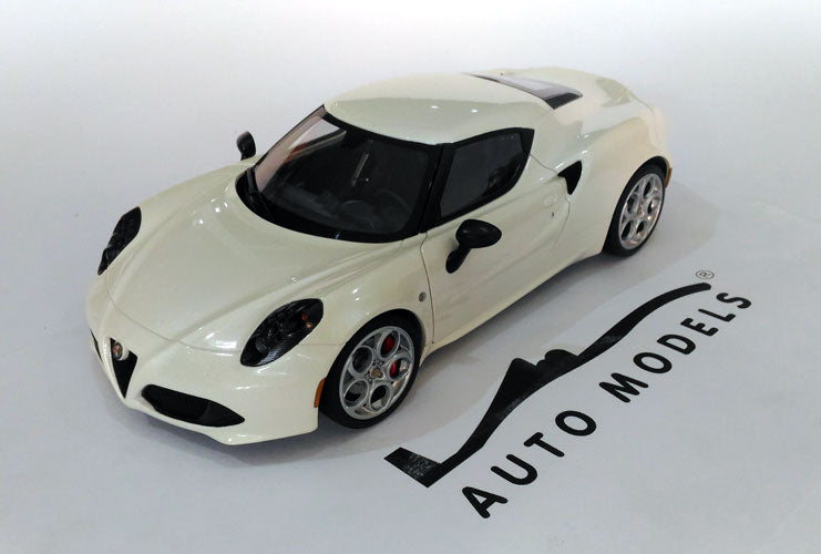 Autoart Alfa Romeo 4C White