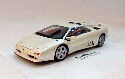 Autoart Lamborghini Diablo SE30 Jota Pearl White