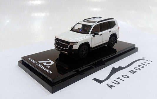 Hobby Japan Toyota Land Crusier (JA300W) GR Sport White/Black Interior