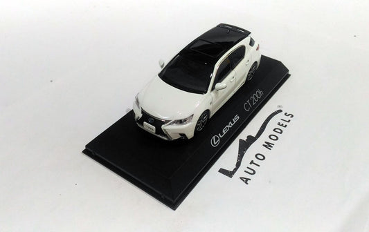 Kyosho Lexus CT200h F Sport White