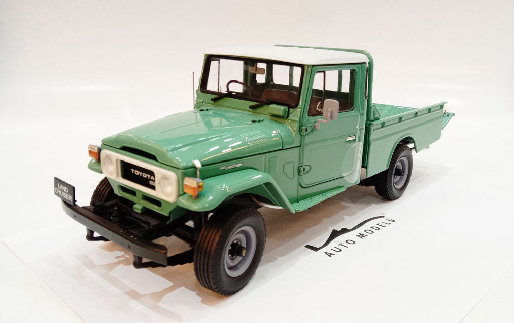 Kyosho Toyota Land Cruiser 40 Green