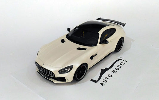 Kyosho GTS AMG GTR White