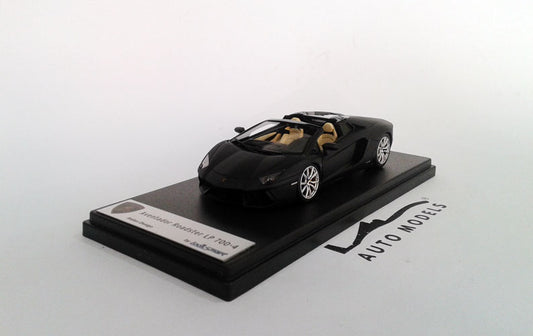 Looksmart Lamborghini Aventador LP700-4 Roadster Black