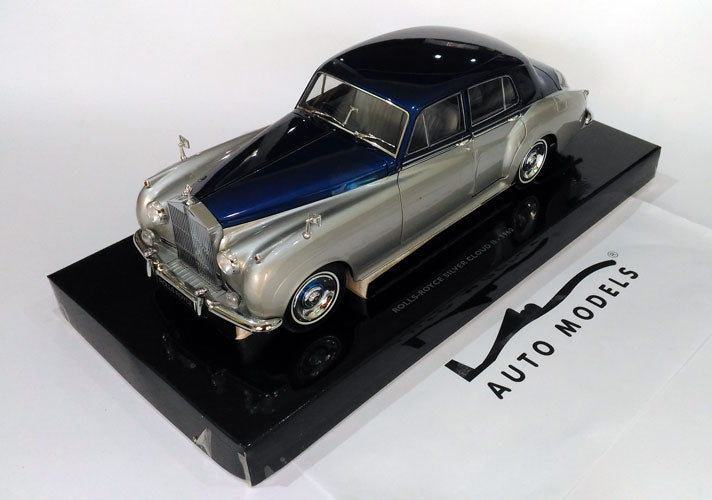 Minichamps Rolls Royce Silver Cloud II 1954 Silver Blue