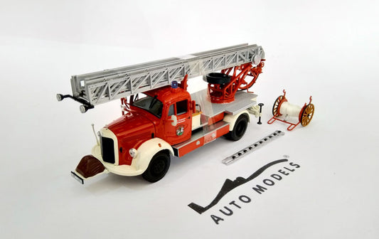 Minichamps Mercedes Benz L3500 DL-17 1950 Feuerwehr Benshein (White Fenders) White Red