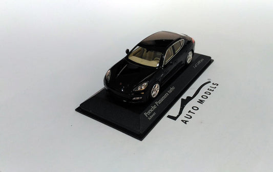 Minichamps Porsche Panamera Turbo 2011