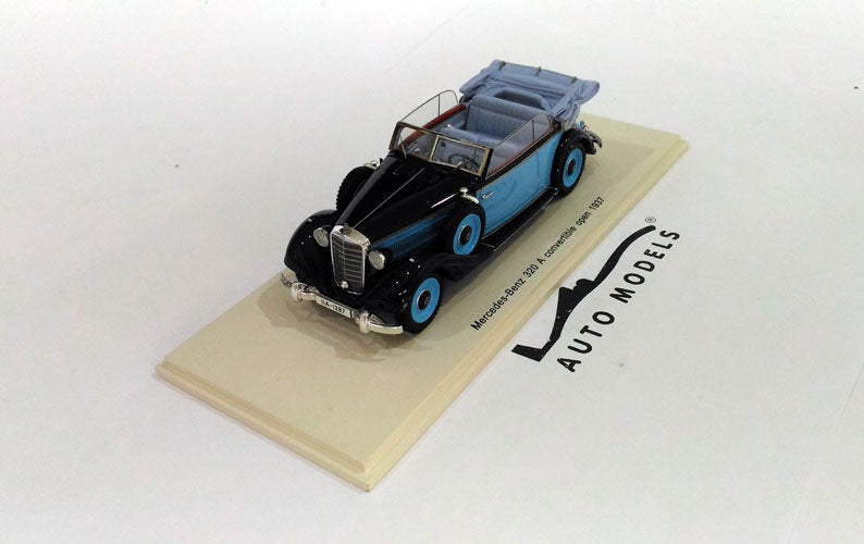 Spark Model Mercedes Benz 320A Convertible 1937 Blue Light Blue