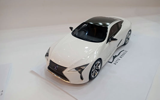 Kyosho Lexus LC 500 White